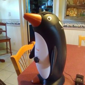 Crane Penguin Antibacterial Air Purifier